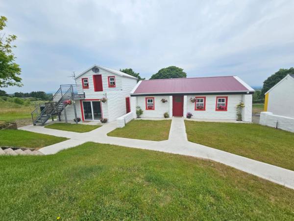Tiernans Luxury Cottages, Prenota Casa vacanze Charlestown Contea di Mayo