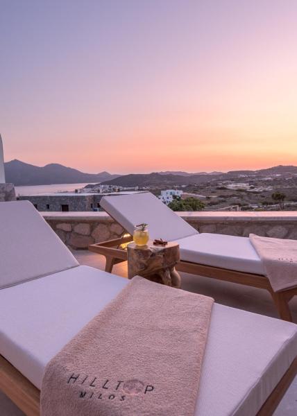 Hilltop Suites Milos, Prenota Appartamento Hotel con piscina a Milo, Piscina