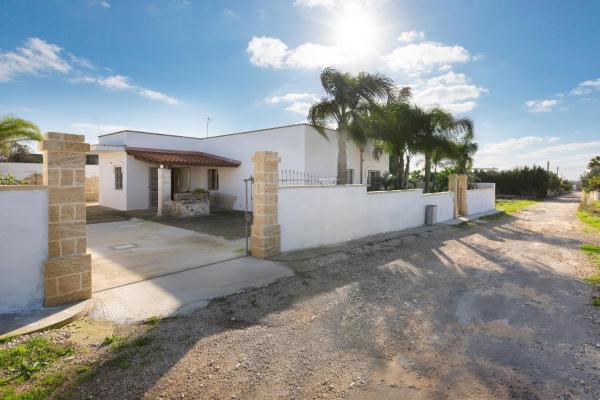 Villa Andrea House by BarbarHouse, Buchen Sie Ferienhaus Torre Lapillo Porto Cesareo
