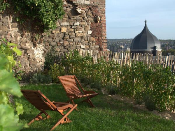 Bonjour Pierreuse, Prenota Affittacamere Hotel a Ruy con parcheggio, Parcheggio