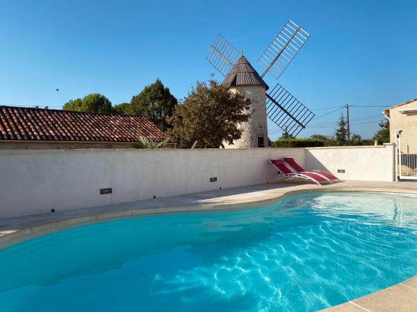 Les Curies - ludogîte, gîte et moulin avec piscine, Book Vacation Home Aujols Cottages, Cottage