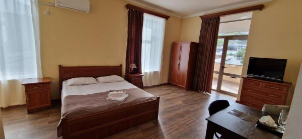 SWEET HOME HOTEL Meghri, Prenota Affittacamere Meghri Syunik region