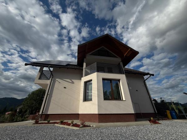 VILA DAVELY, Reserva ahora Hostal o pensión Hoteles en Suceava con aparcamiento, Aparcamiento