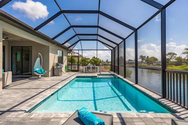 Waterfront w pool & hot tub - Villa Azure - Roelens Vacations, Prenota Casa vacanze Hotel SPA a Florida, SPA