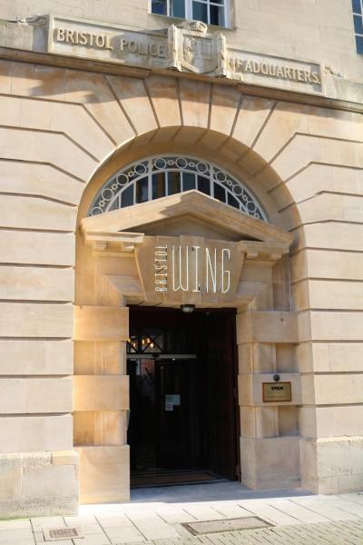 The Bristol Wing, Buchen Sie Hostel Günstige Hotels in Bristol