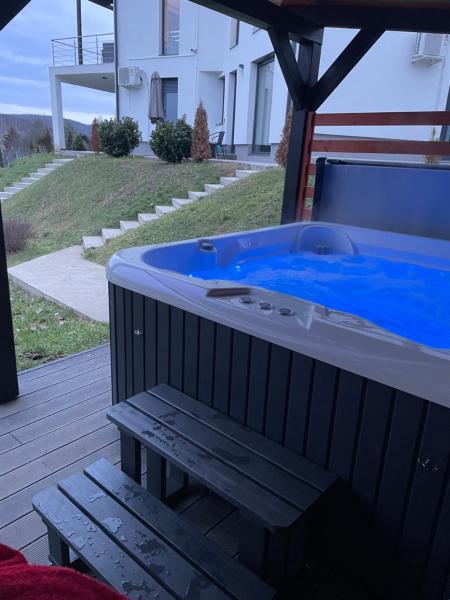 Rózsadomb apartman, Buchen Sie Ferienwohnung Bogács 