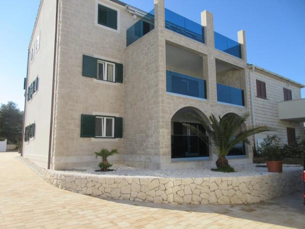 Villa Luce del Sole, Prenota  Mirce 