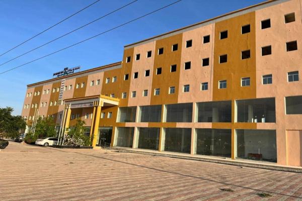 Super OYO 148 Bin Barakat Hotel, Buchen Sie Ferienwohnung Hotels in Dhofar mit Parkplatz, Parkplätze