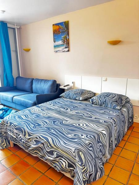 STUDIO ROUGE GORGE TARTANE, Buchen Sie Aparthotel Apartment-Hotels in La Trinite, Aparthotel