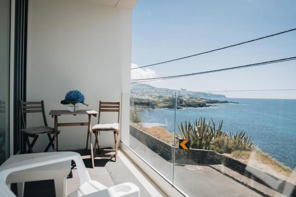 Sea & Rocks 15 - House, Buchen Sie Ferienhaus Lagoa São Miguel