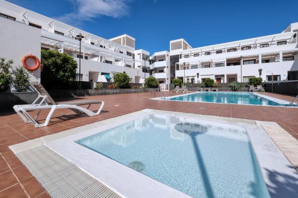 Casa Elin-shared pool, fast wifi, Prenota Casa vacanze Hotel a Isole Canarie con piscina, Piscina