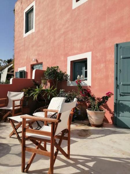 CASA DEI MELOGRANI at Vourlidia Leros, Book Vacation Home Vromolithos Partheni