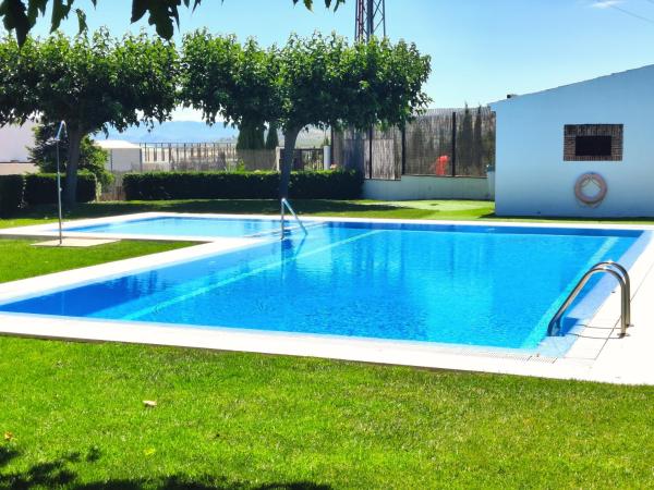 Casa Rural Vistaverde, Buchen Sie Ferienhaus Hotels in Luque mit Pool, Schwimmbad