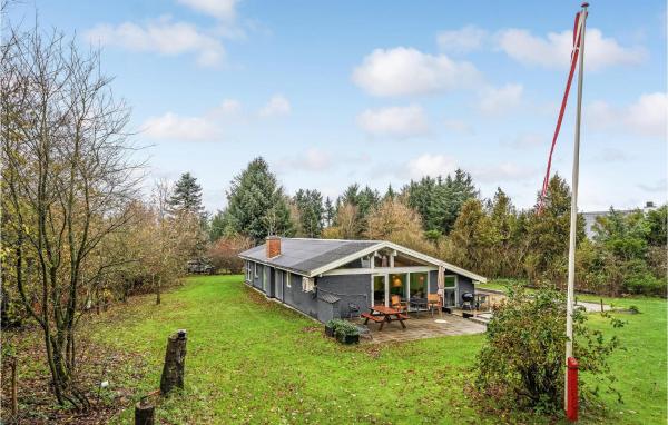Pet Friendly Home In Spøttrup With Wifi, Prenota Casa vacanze Hotel a Vestjylland con parcheggio, Parcheggio