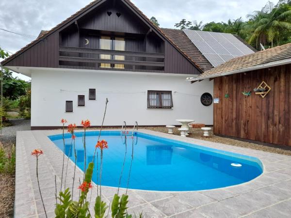 Hospedagem Tia Nena, Reserva ahora Casa o chalet Hoteles en Pomerode con piscina, Piscina