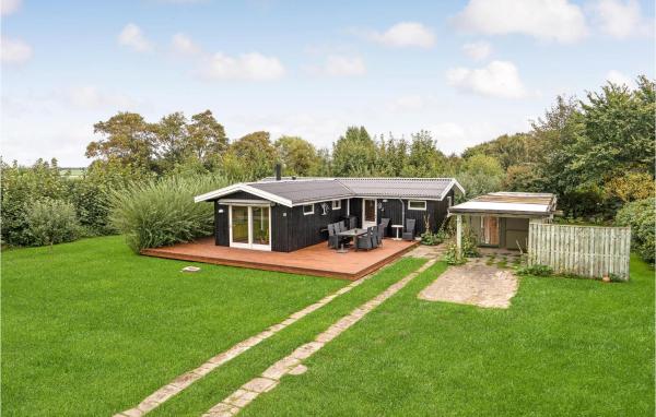 Stunning Home In Assens With Kitchen, Buchen Sie Ferienhaus Assens 