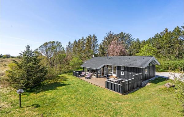 Awesome Home In Løkken With Kitchen, Prenota Casa vacanze Hotel a Vestjylland con parcheggio, Parcheggio