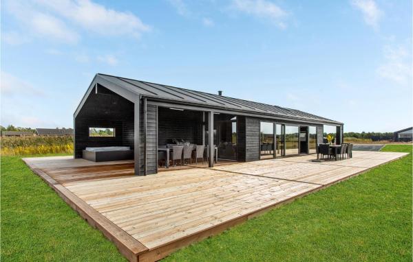 Stunning Home In Jerup With Wifi, Prenota Casa vacanze Hotel a Vestjylland con parcheggio, Parcheggio