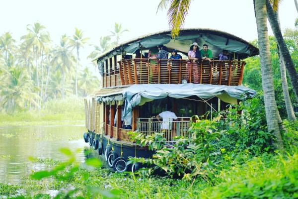 Rajahamsam Houseboat, Prenota Casa vacanze Kumarakom 