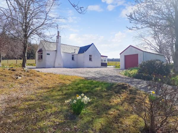 Ivy Cottage, Buchen Sie Ferienhaus Hotels in Grampian mit Parkplatz, Parkplätze