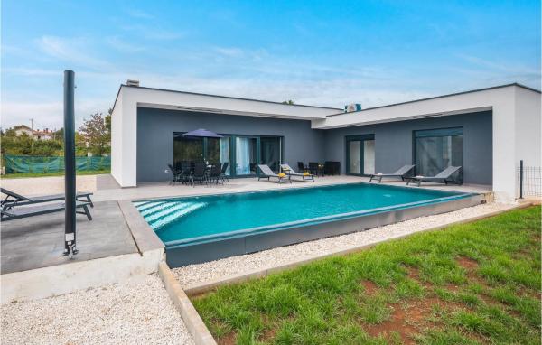Awesome Home In Zminj With Wifi, Reserva ahora Casa o chalet Hoteles en Istria central con piscina, Piscina