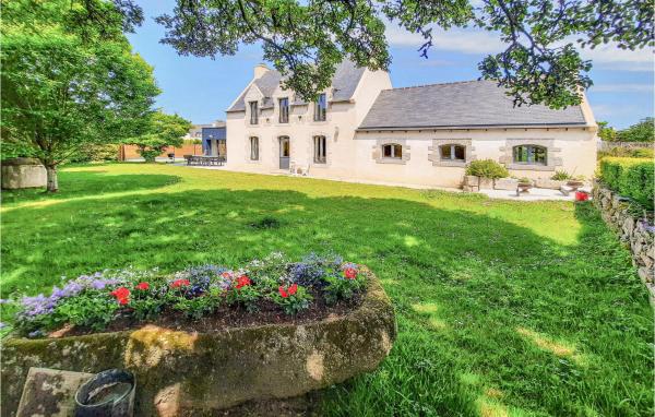 Nice Home In Kerlouan With Wifi, Réserver Maison de vacances  