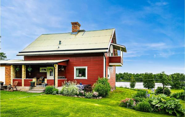 Lovely Home In Hofors With Kitchen, Book Vacation Home Hofors Gavleborg