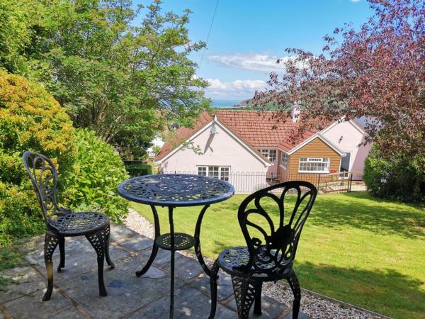 Spacious family & dog friendly home from home with sea views and private garden, Prenota Casa vacanze Porlock Exmoor