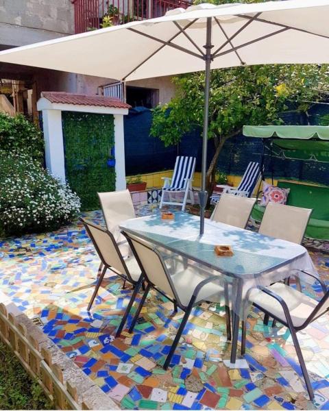 Casa Vacanze Smeralda Amalfi Coast, Buchen Sie Ferienhaus Hotels in Salerno mit Parkplatz, Parkplätze