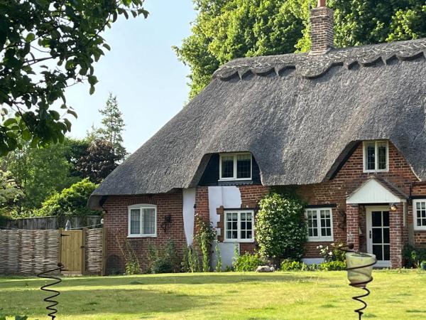 Jasmine Cottage, Reserva ahora Casa o chalet Iwerne Minster 