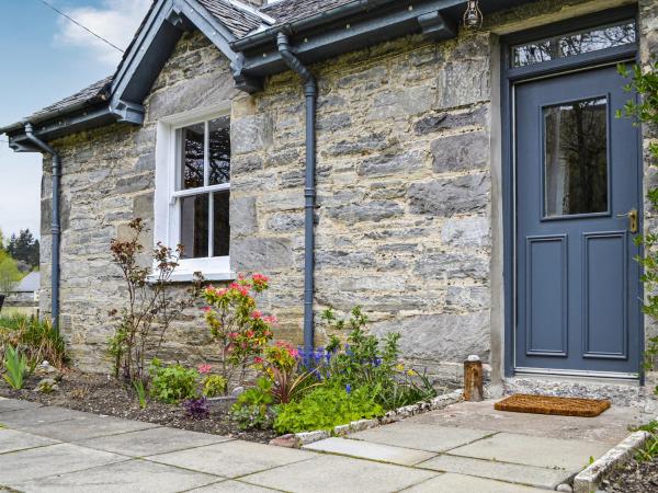 Riverside Cottage, Buchen Sie Ferienhaus Hotels in Schottland mit Parkplatz, Parkplätze