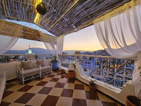 dar lalla chafia 1 studio triplex, Prenota Casa vacanze El Kharrazine 