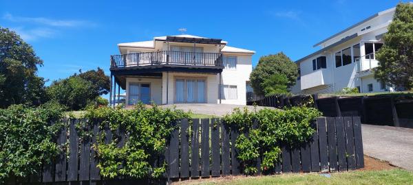 Whitianga Sea Views, Buchen Sie Ferienhaus Hotels in Nordinsel mit Parkplatz, Parkplätze