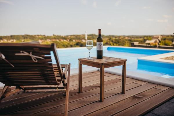 Holiday Home Vinola, Buchen Sie Villa Hotels in Gespanschaft Međimurje mit Pool, Schwimmbad