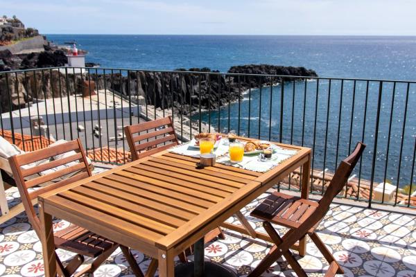 Casa do Ilhéu - House of Ilhéu - Câmara de Lobos, Buchen Sie Ferienhaus Hotels in Madeira mit Parkplatz, Parkplätze