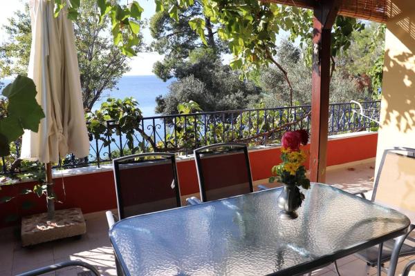 Mathesi Apartment Sea View, Prenota Appartamento  