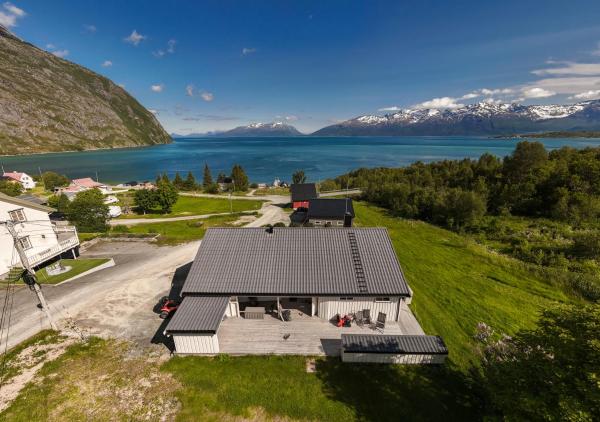 Lyngen Aurora House, Buchen Sie Ferienhaus Koppangen 