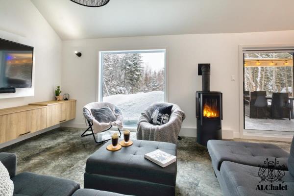 Cocotte dhiver - Chalereux avec Foyer intérieur, Reserva ahora Chalet de montaña Hoteles en Quebec con aparcamiento, Aparcamiento