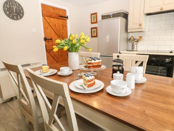 Beechcroft Cottage, Buchen Sie Ferienhaus Hotels in Devon mit Parkplatz, Parkplätze