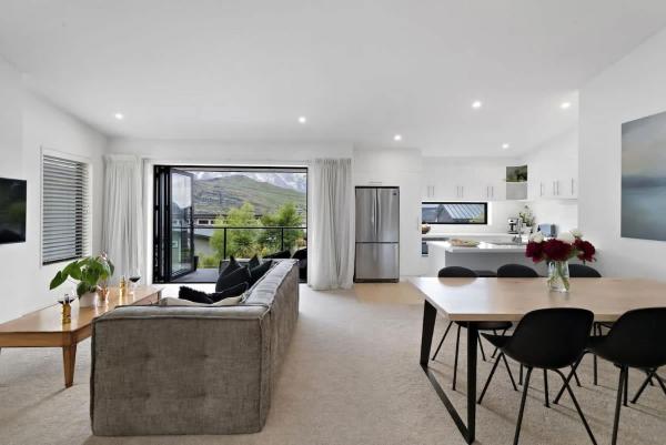 Samantha Lane, Buchen Sie Ferienhaus Queenstown 