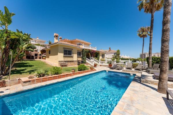 Rustic Spanish Villa Saltwater Pool, Prenota Villa Benalmádena 
