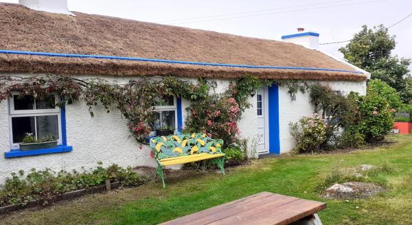 The Rockhouse - Cosy stone built Thatch Cottage, Prenota Casa vacanze Dungloe 