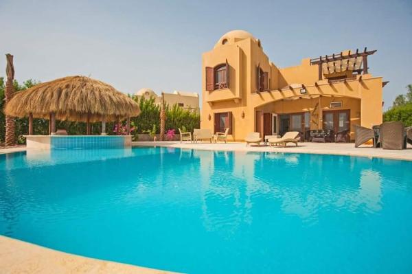 Y 140 wast golf heated private pool, Prenota Villa Hotel con piscina a Mar Rosso, Piscina