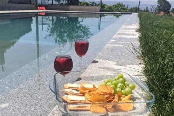 CASA DA CASTANHEIRA, Book Vacation Home Candeiro 