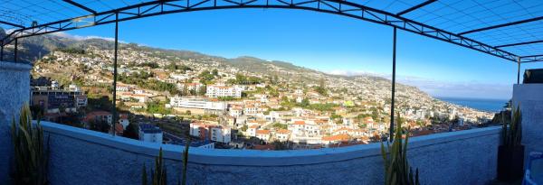 Chalé Funchal - City view, Buchen Sie Ferienhof Hotels in Funchal mit Parkplatz, Parkplätze