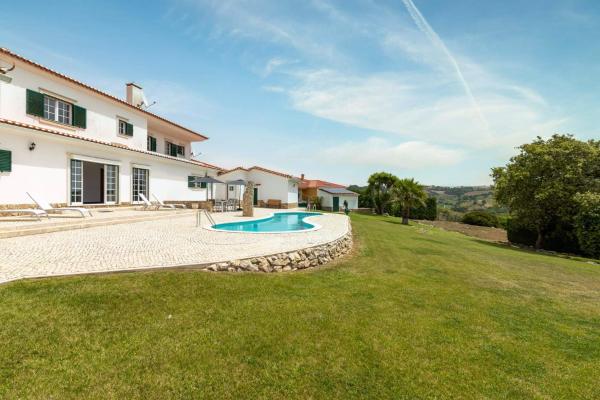 Holiday home in Ribamar - Lissabon Region 42000, Book Vacation Home Ribamar Centro