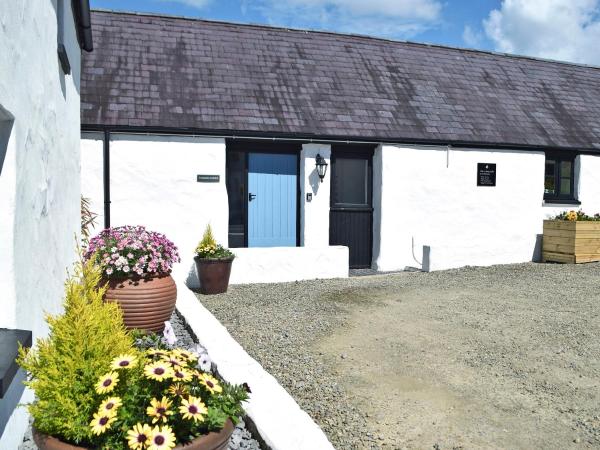 Dovecotes - Uk6726, Buchen Sie Ferienhaus Hotels in Lydstep mit Pool, Schwimmbad