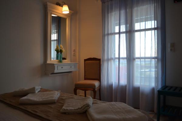 Venus Rooms, Prenota  Ios Chora Ios