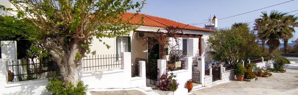Kontos-Traditional house in Andros beach, Prenota Casa vacanze Andro Egeo Meridionale