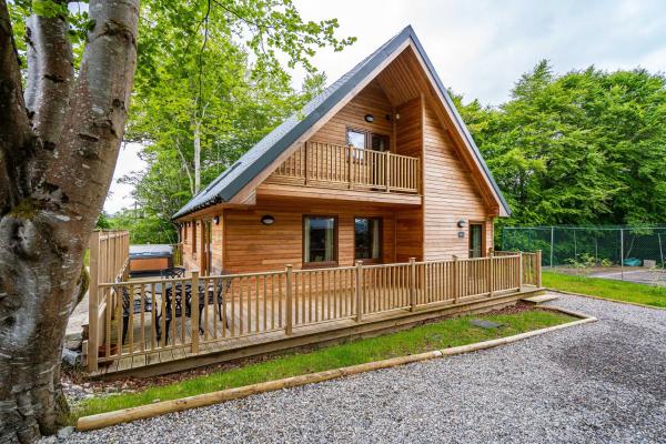 Monarch Lodge 14 with Hot Tub, Buchen Sie Ferienhaus Hotels in Schottland mit Parkplatz, Parkplätze